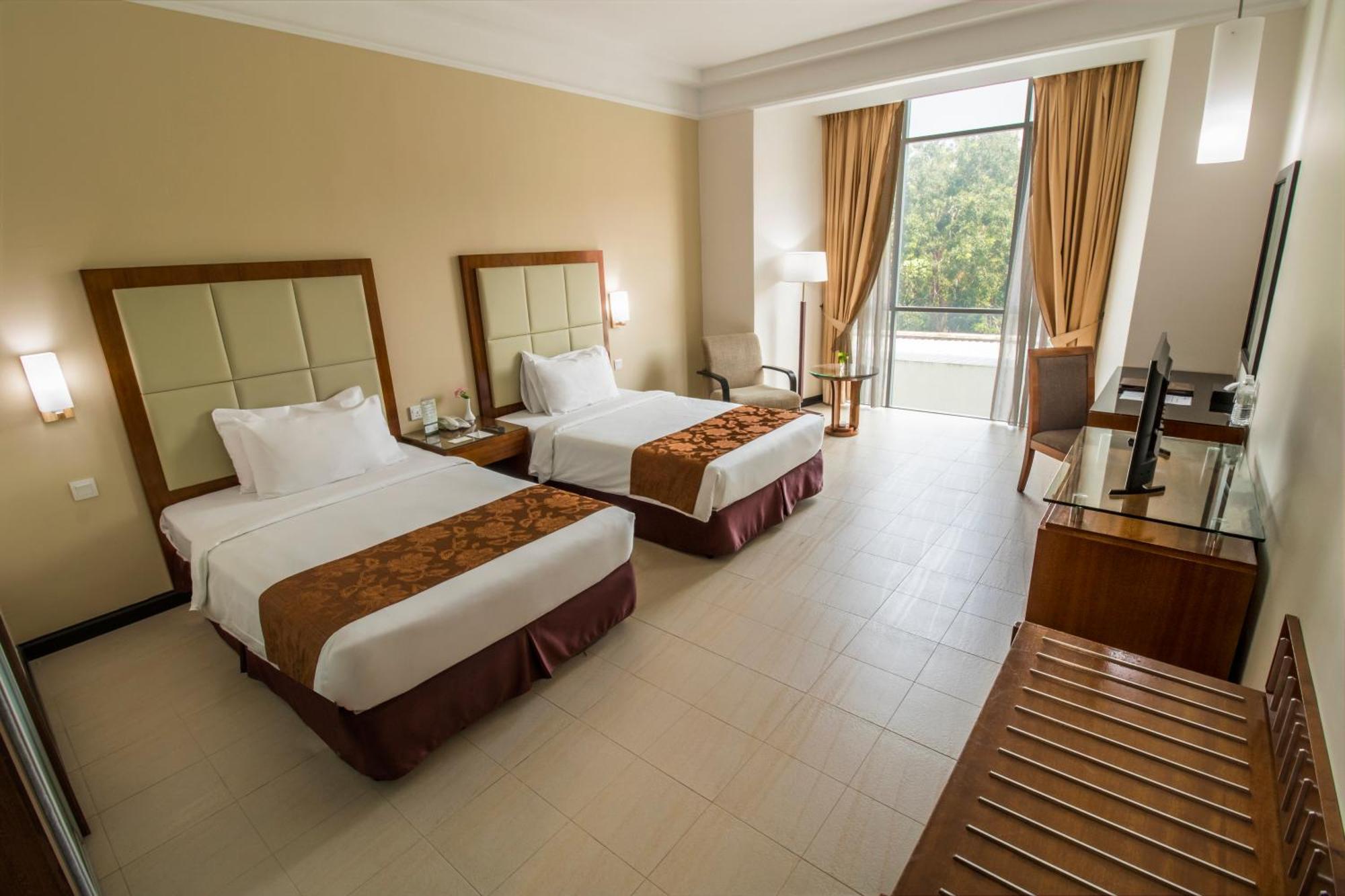 Nilai Springs Resort Hotel Zewnętrze zdjęcie